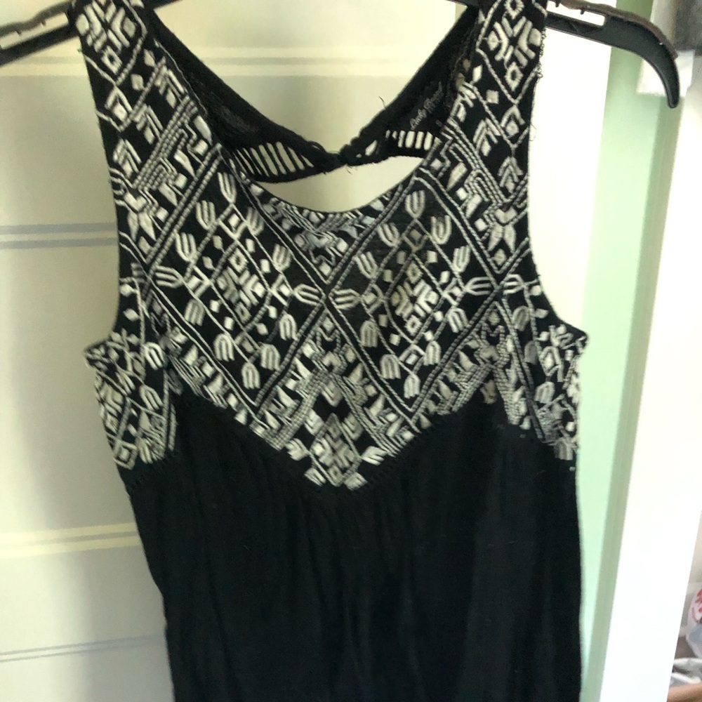 Black and white tank